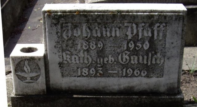 Pfaff Johann 1889-1950 Gausch Kath 1893-1966 Grabstein